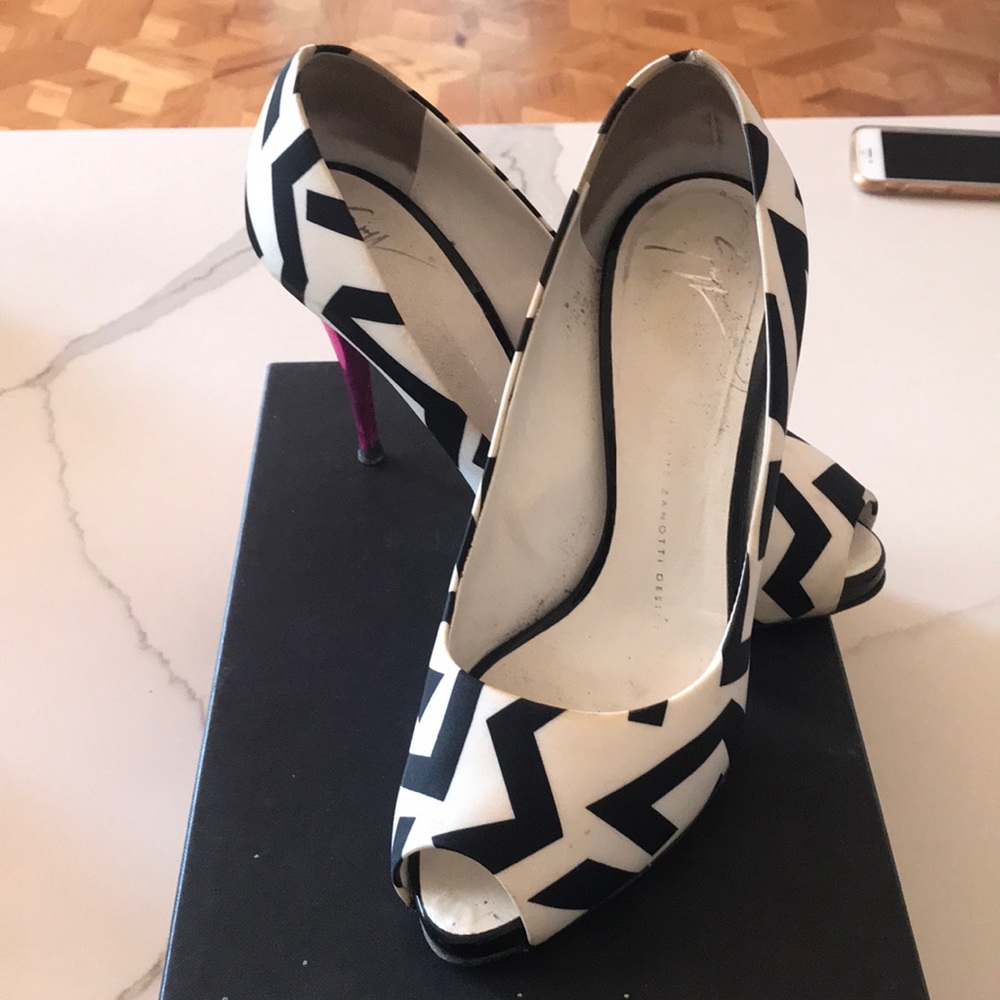 Giuseppe Zanotti Pix 90 Sandal Heels